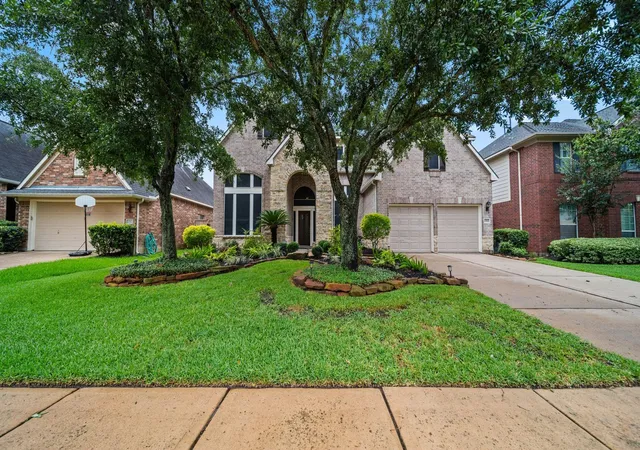 Photo 2 of Single family home for sale at 10515 Flaxen Manor Ct, Spring, TX 77379 | MLS# 32467750 | Listing updated on 2026-08-08