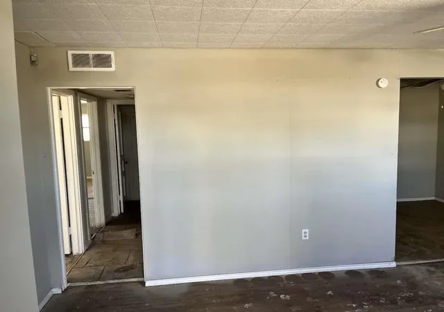 3rd image of 917 Nelson St, Borger, TX 79007 | MLS# 67225221