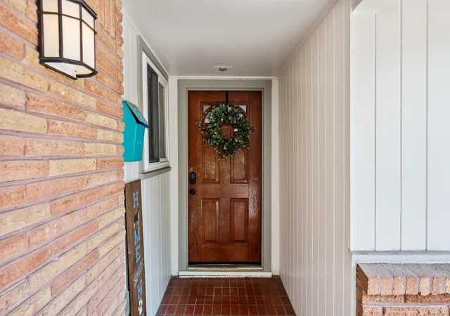 Photo 2 of Single family home for sale at 5230 Saxon Dr, Houston, TX 77092 | MLS# 82170007 | Listing updated on 2026-08-30
