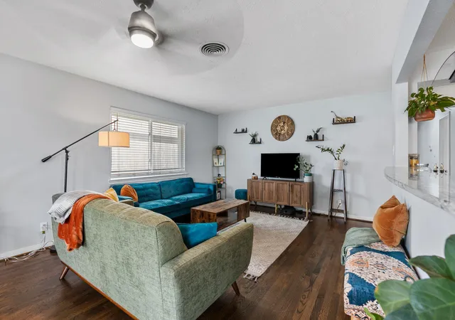 Photo 3 of Single family home for sale at 5230 Saxon Dr, Houston, TX 77092 | MLS# 82170007 | Listing updated on 2026-08-30