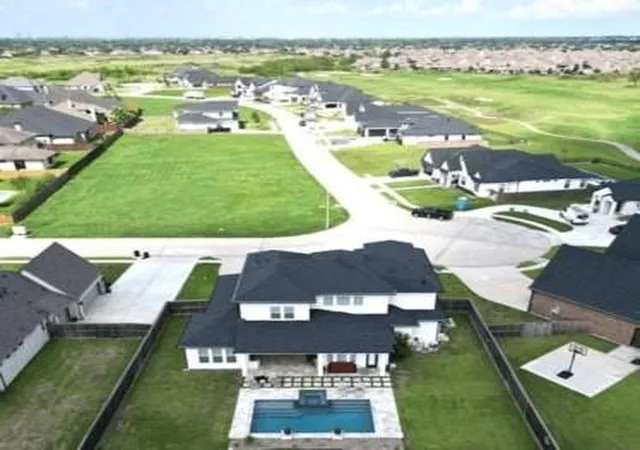 4th image of 4806 Lost Creek Ln, League City, TX 77573 | MLS# 41987696