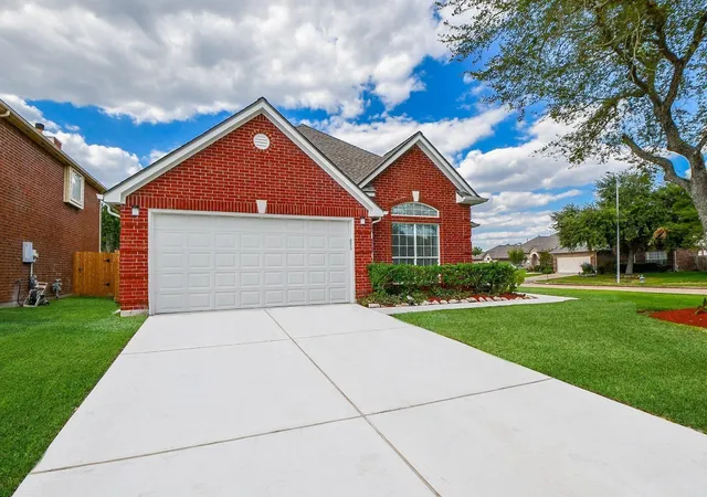 Homes for sale in Stafford, TX | 802 Childers Ct, Stafford, TX 77477 | MLS# 75631608
