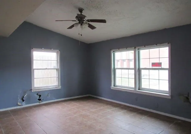 3rd image of 310 Georgia St, South Houston, TX 77587 | MLS# 22348173