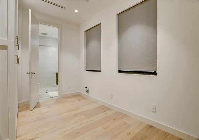 Photo 2 of Single family home for sale at 1807 Indiana St, Houston, TX 77019 | MLS# 18819348 | Listing updated on 2026-08-31