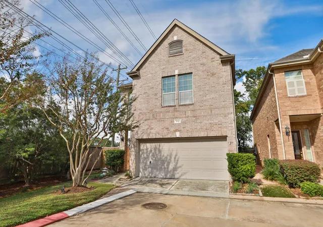 Homes for sale in Houston, TX | 3130 Heritage Creek Ter, Houston, TX 77008 | MLS# 60544198