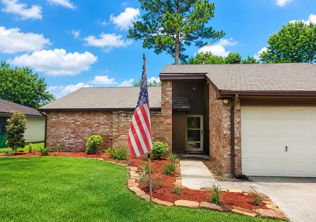 Photo 1 of Single family home for sale at 2527 N Spring Dr, Spring, TX 77373 | MLS# 77041760 | Listing updated on 2026-06-13