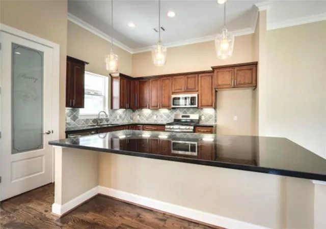 2nd image of 3505 Hutchins St, Houston, TX 77004 | MLS# 57916000