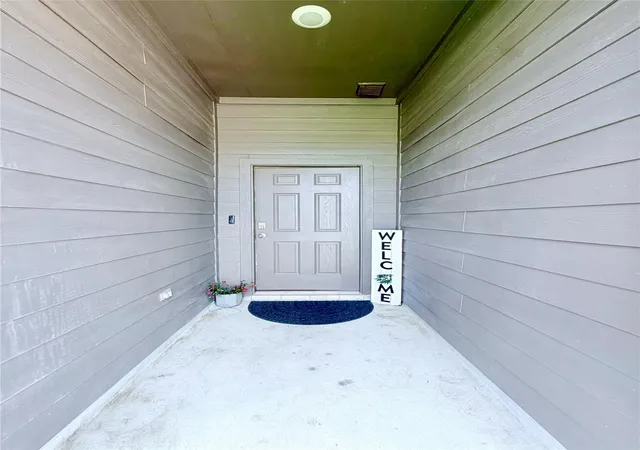 Photo 3 of Single family home for sale at 3410 Emerald Anchor Ln, Conroe, TX 77301 | MLS# 17639350 | Listing updated on 2026-08-02