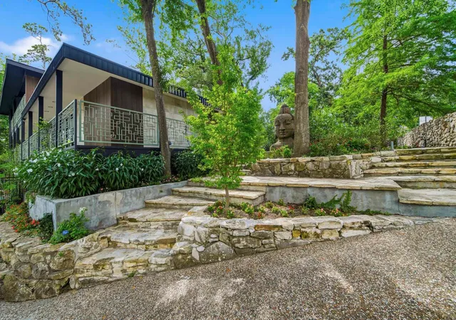 Photo 3 of Single family home for sale at 203 Chimney Rock Rd, Houston, TX 77024 | MLS# 49809224 | Listing updated on 2026-08-07