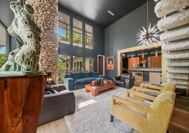Photo 3 of Single family home for sale at 203 Chimney Rock Rd, Houston, TX 77024 | MLS# 49809224 | Listing updated on 2026-08-07
