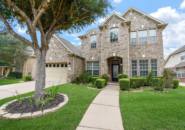 1st image of 6811 Bannon Trl, Sugar Land, TX 77479 | MLS# 67989006