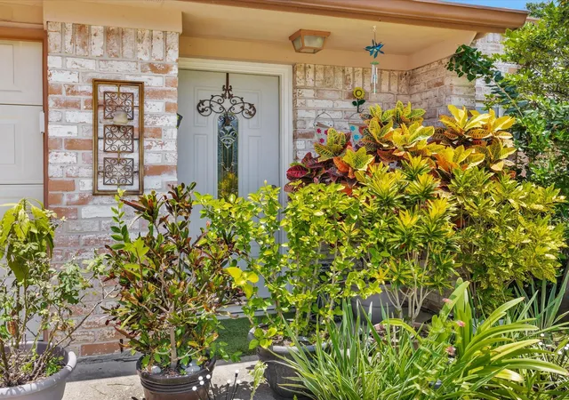 Photo 3 of Single family home for sale at 1706 Bodart Ct, Houston, TX 77090 | MLS# 17260434 | Listing updated on 2026-07-27