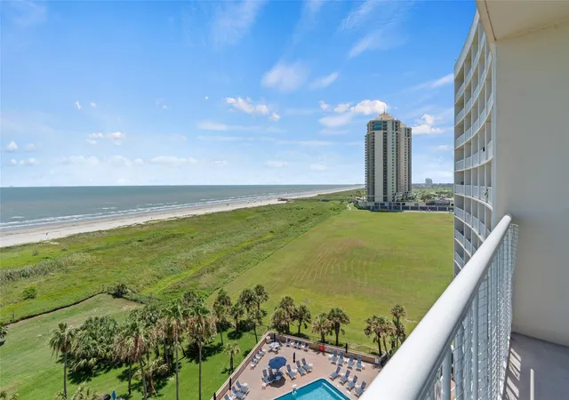 Photo 2 of Condo for sale at 1401 E Beach Dr #809, Galveston, TX 77550 | MLS# 21134560 | Listing updated on 2026-07-30