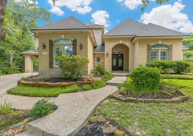1st image of 74 W Thymewood Pl, Spring, TX 77382 | MLS# 69134164