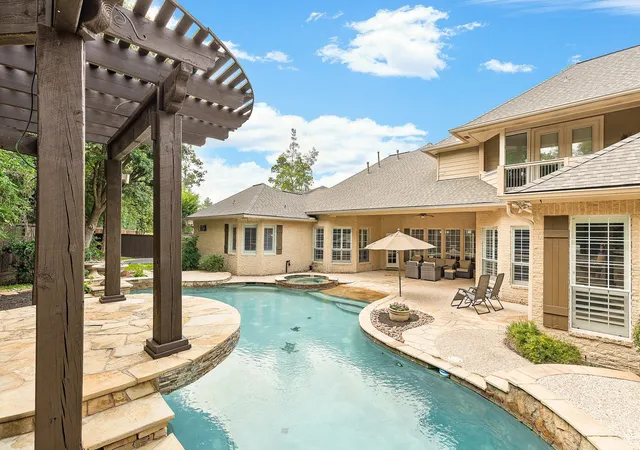 Photo 3 of Mansion for sale at 74 W Thymewood Pl, Spring, TX 77382 | MLS# 69134164 | Listing updated on 2026-08-29