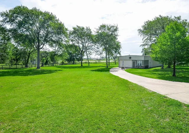 45th image of 27644 Spring Hill Rd, Hempstead, TX 77445 | MLS# 82425077