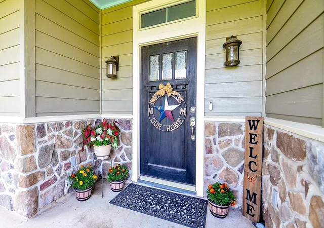 Photo 3 of Single family home for sale at 27644 Spring Hl Rd, Hempstead, TX 77445 | MLS# 82425077 | Listing updated on 2026-09-19