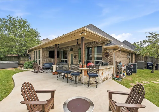 2nd image of 1605 Mariners Cvs, College Station, TX 77845 | MLS# 76993627