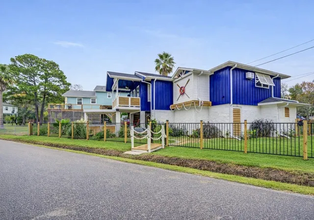 2nd image of 2108 Knollwood St, Kemah, TX 77565 | MLS# 5587875