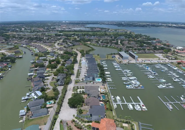 47th image of 2108 Knollwood St, Kemah, TX 77565 | MLS# 5587875