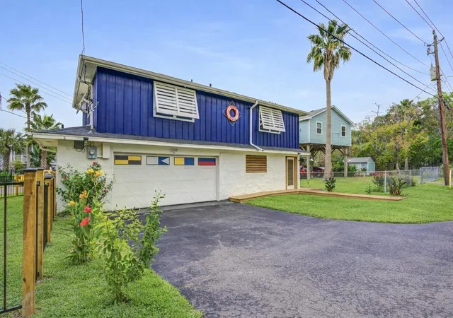 4th image of 2108 Knollwood St, Kemah, TX 77565 | MLS# 5587875