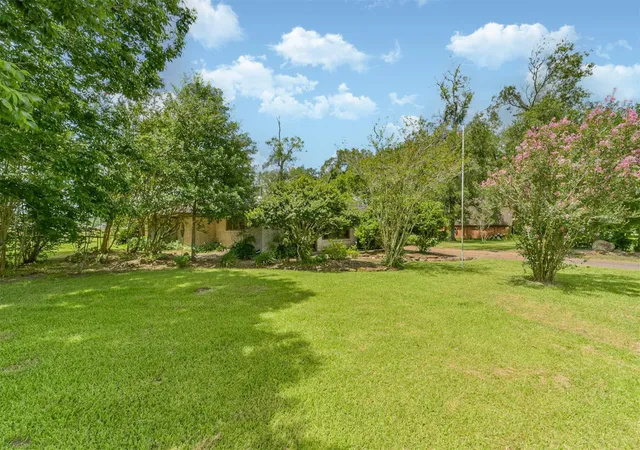 4th image of 18519 Fm 2100 Rd, Crosby, TX 77532 | MLS# 53146877
