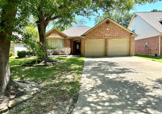 Photo 2 of Single family home for sale at 8910 Everhart Ln, Houston, TX 77040 | MLS# 38389317 | Listing updated on 2026-08-29