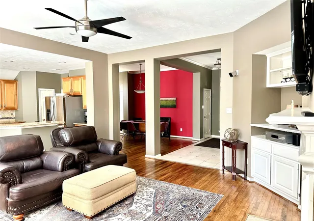 Photo 4 of Single family home for sale at 8910 Everhart Ln, Houston, TX 77040 | MLS# 38389317 | Listing updated on 2026-08-29