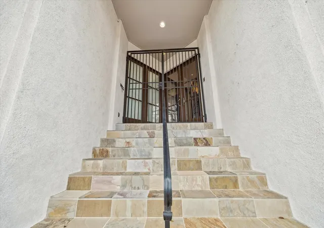 3rd image of 5027 Heatherglen Dr, Houston, TX 77096 | MLS# 38421721