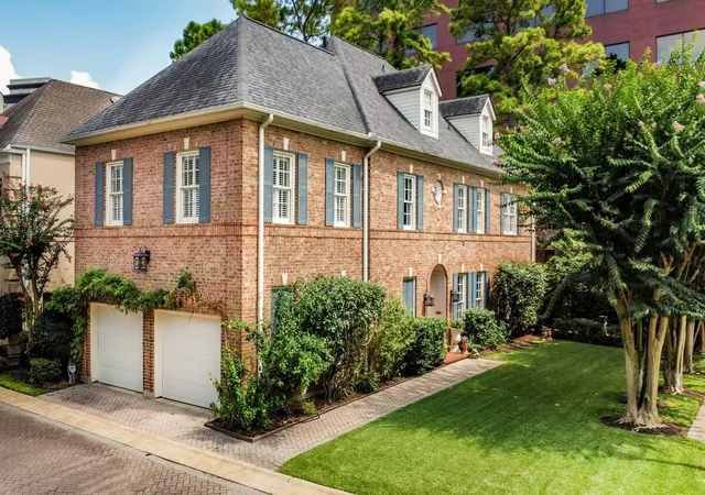 1st image of 5811 Tanglewood Park St, Houston, TX 77057 | MLS# 38073064