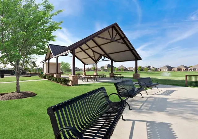 Photo 3 of Sale Pending at 7806 Mica Valley Ln, Richmond, TX 77406 | MLS# 62969571 | Listing updated on 2026-08-17