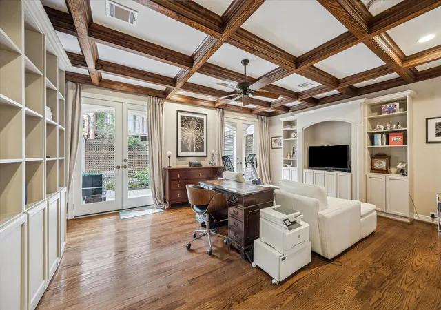 Photo 3 of Townhouse for sale at 6506 Rodrigo St, Houston, TX 77007 | MLS# 25122824 | Listing updated on 2026-08-31