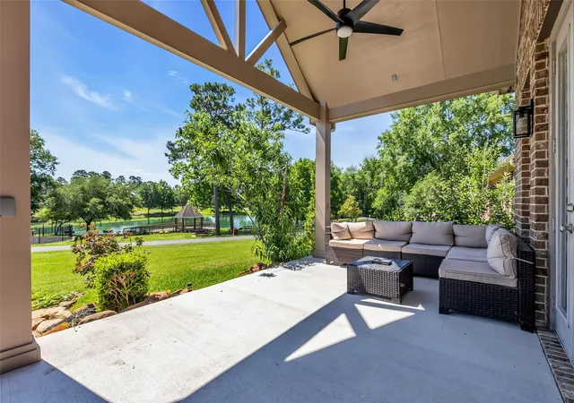 Photo 1 of Single family home for sale at 293 Camden Hills Dr, Montgomery, TX 77356 | MLS# 15996162 | Listing updated on 2026-09-13