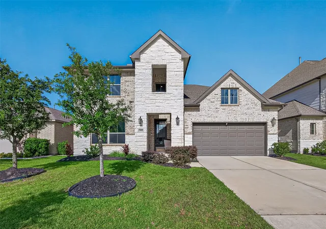 Photo 1 of Single family home for sale at 15814 Dutton Pines Dr, Humble, TX 77346 | MLS# 87798339 | Listing updated on 2026-08-14