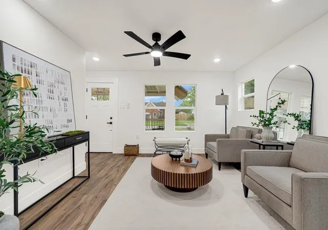 5th image of 1519 Munger St, Houston, TX 77023 | MLS# 98261837