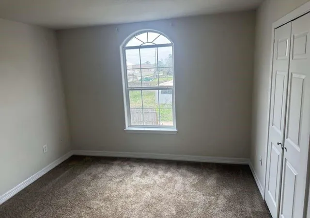 Photo 4 of Single family home for sale at 1675 Hugh Rd #B, Houston, TX 77067 | MLS# 59193446 | Listing updated on 2026-10-07