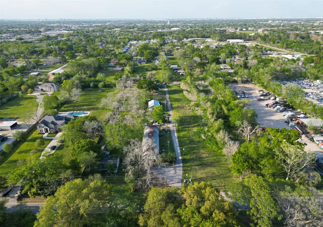 4th image of 717 Crenshaw Rd, Pasadena, TX 77504 | MLS# 16706443