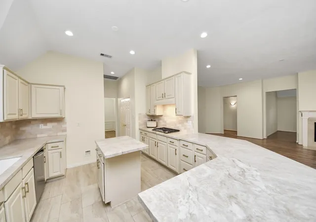 Photo 3 of Sale Pending at 3103 Pecan Way Ct, Richmond, TX 77406 | MLS# 96030726 | Listing updated on 2026-09-08