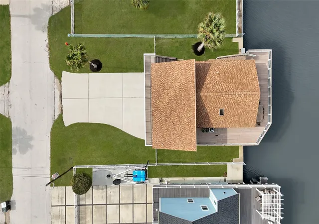 33rd image of 22110 Deaf P Smith Dr, Galveston, TX 77554 | MLS# 69268859