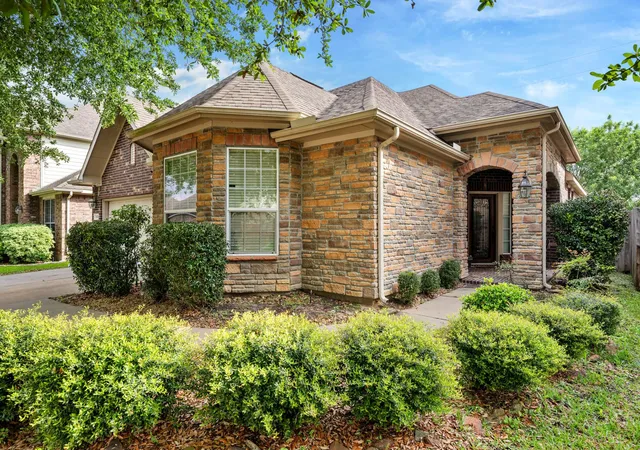 Photo 4 of Single family home for sale at 19710 Valkyrie Dr, Spring, TX 77379 | MLS# 73809878 | Listing updated on 2026-05-29