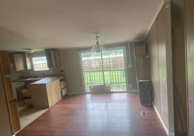Photo 3 of Single family home for sale at 16400 Hl Country Dr, Conroe, TX 77302 | MLS# 91425694 | Listing updated on 2026-07-03