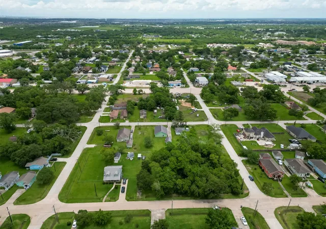 Homes for sale in Dickinson, TX | 000 Avenue G, Dickinson, TX 77539 | MLS# 55390394