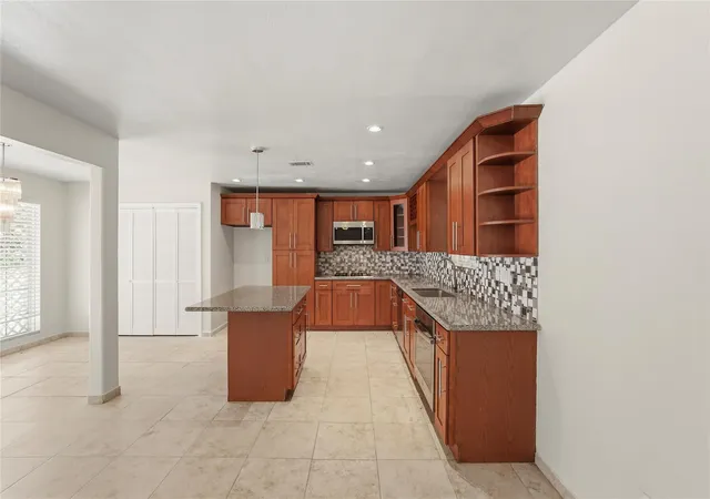 Photo 4 of Single family home for sale at 5111 Debeney Dr, Houston, TX 77039 | MLS# 55310084 | Listing updated on 2026-09-11
