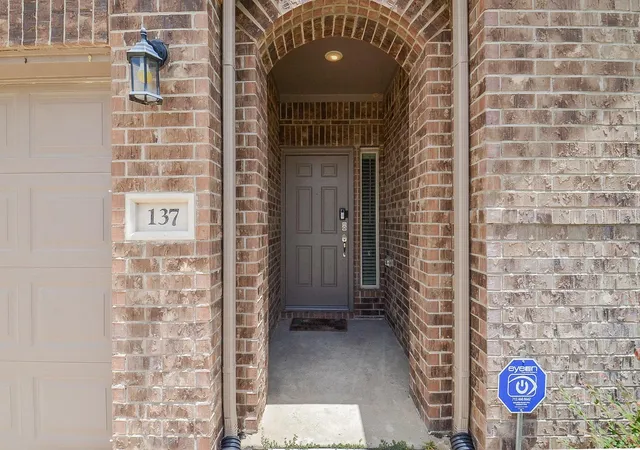Photo 3 of Single family home for sale at 137 Eliana Shrs Dr, Katy, TX 77493 | MLS# 42462900 | Listing updated on 2026-08-31