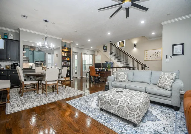 Photo 1 of Single family home for sale at 3322 Chenevert St, Houston, TX 77004 | MLS# 25472081 | Listing updated on 2026-09-09