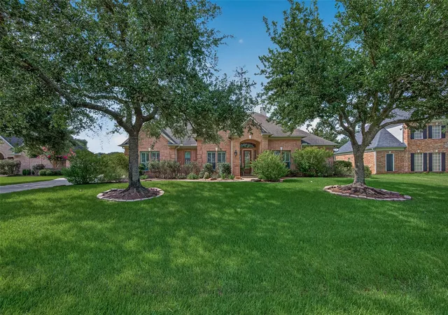 Photo 3 of Sale Pending at 5219 Waterbeck St, Fulshear, TX 77441 | MLS# 98071592 | Listing updated on 2026-09-18