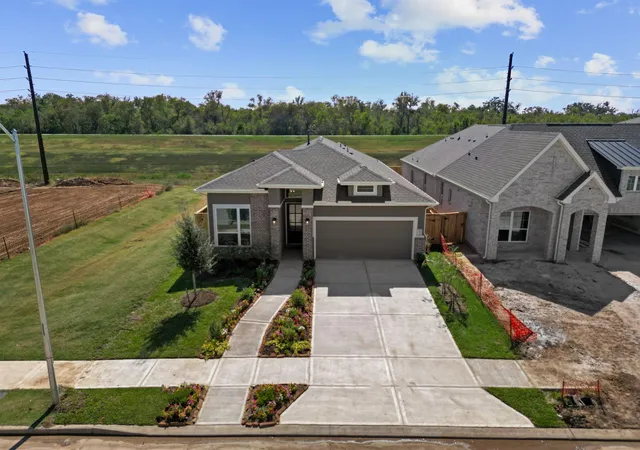 Photo 4 of Single family home for sale at 203 Blue River Trl, Rosenberg, TX 77471 | MLS# 77638501 | Listing updated on 2026-08-20