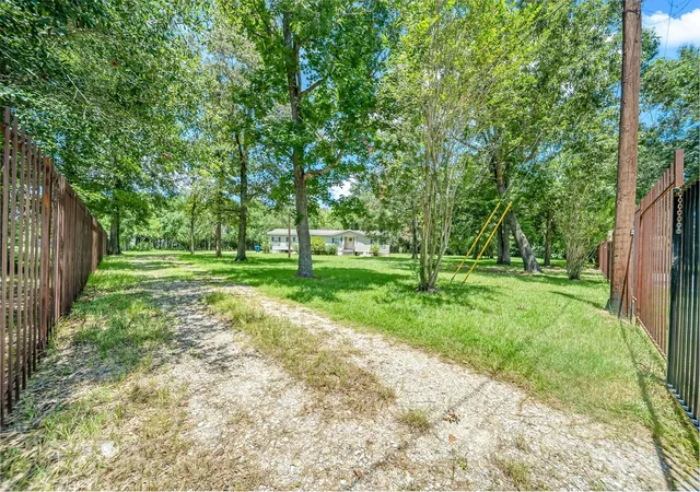 4th image of 25979 Shade Tree Ln, Splendora, TX 77372 | MLS# 84937801