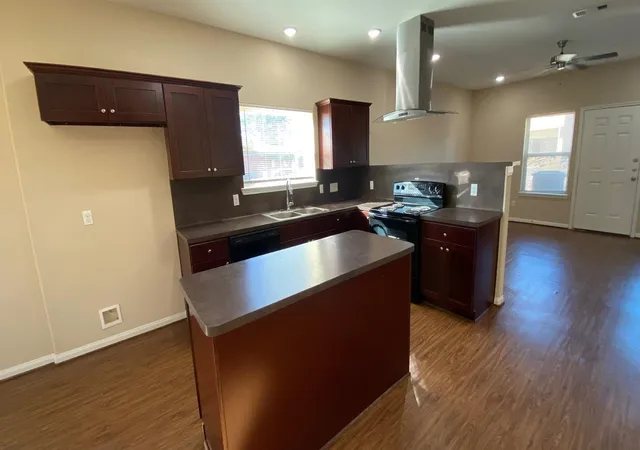 5th image of 4310 Larkspur Street Unit A/B Street #A/B, Houston, TX 77051 | MLS# 96464456