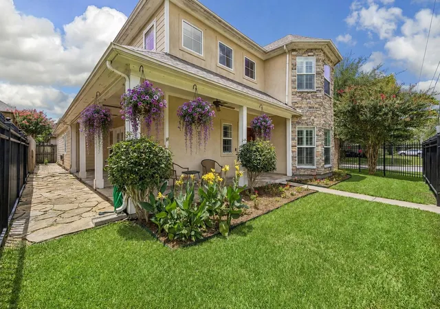 Photo 1 of Single family home for sale at 9323 Olathe St, Houston, TX 77055 | MLS# 77510470 | Listing updated on 2026-08-03